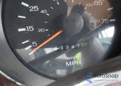 1983 Ford Fairmont Futura z USA, uszkodzony, nr VIN 1FABP36X7DK150794